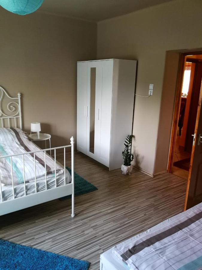 Zso-Zé Apartman Tiszafüred Exterior foto
