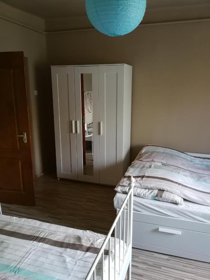 Zso-Zé Apartman Tiszafüred Exterior foto