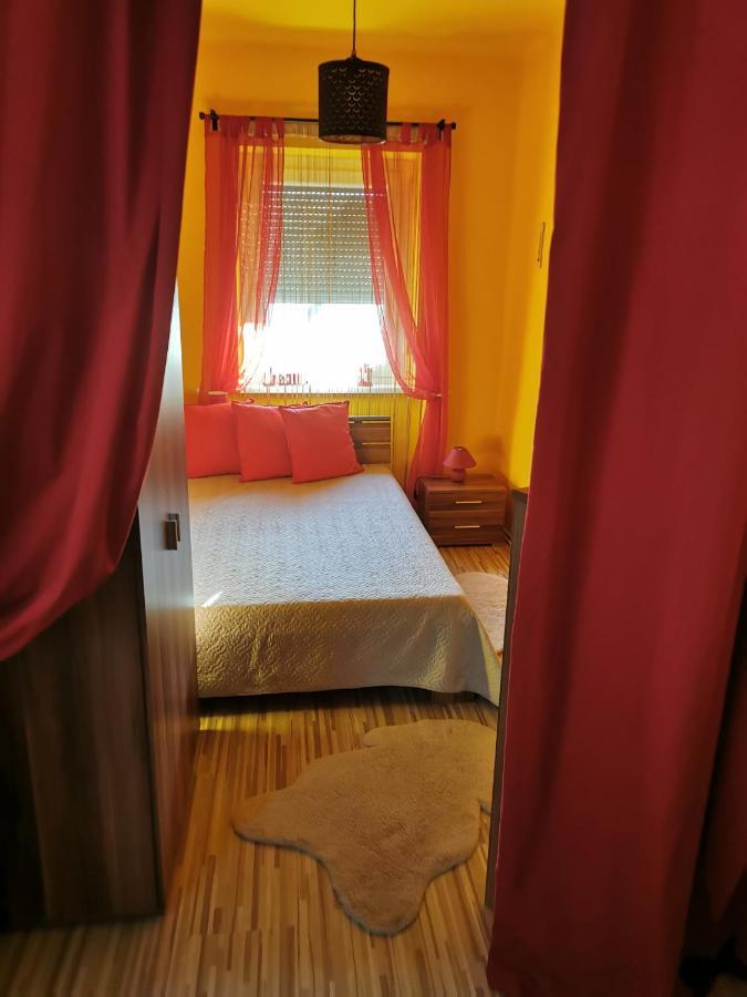 Zso-Zé Apartman Tiszafüred Exterior foto